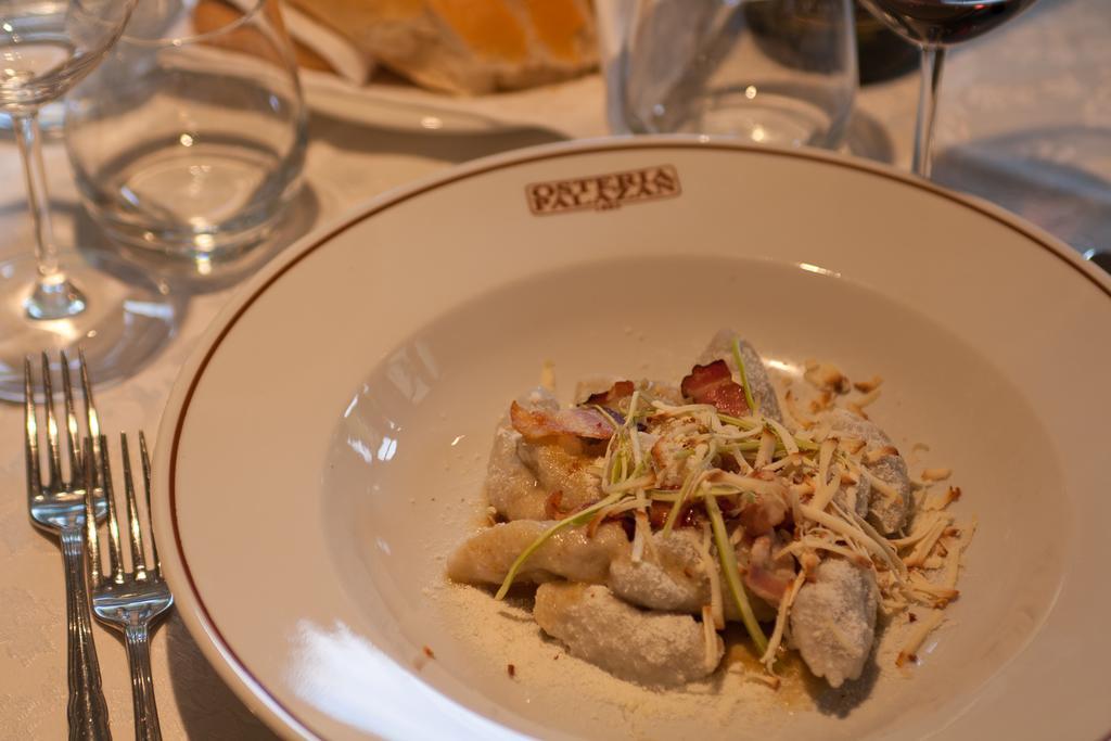 Hotel Cles Zewnętrze zdjęcie